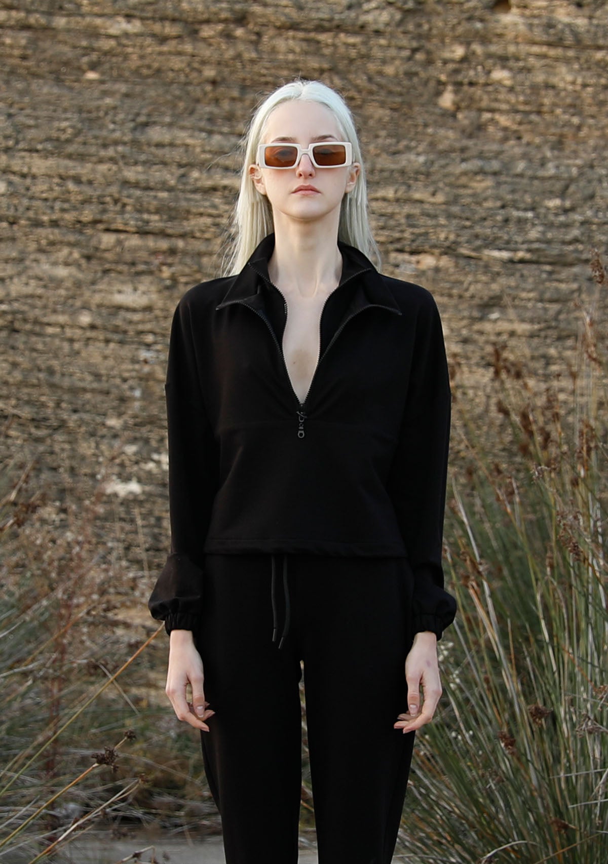 Alex Black Sweatshirt