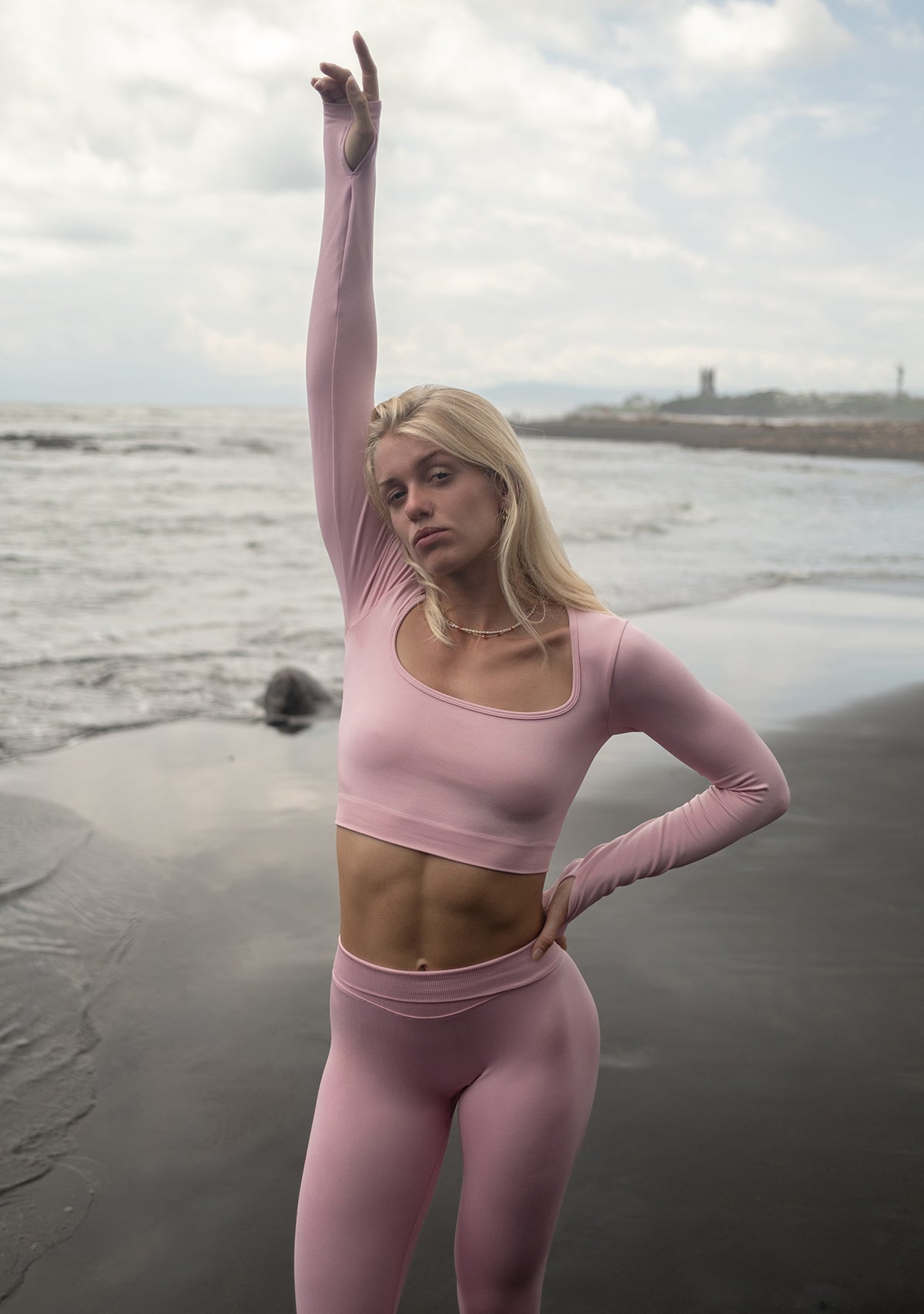 Dikişsiz Uzun Kollu U Yaka Crop Bluz