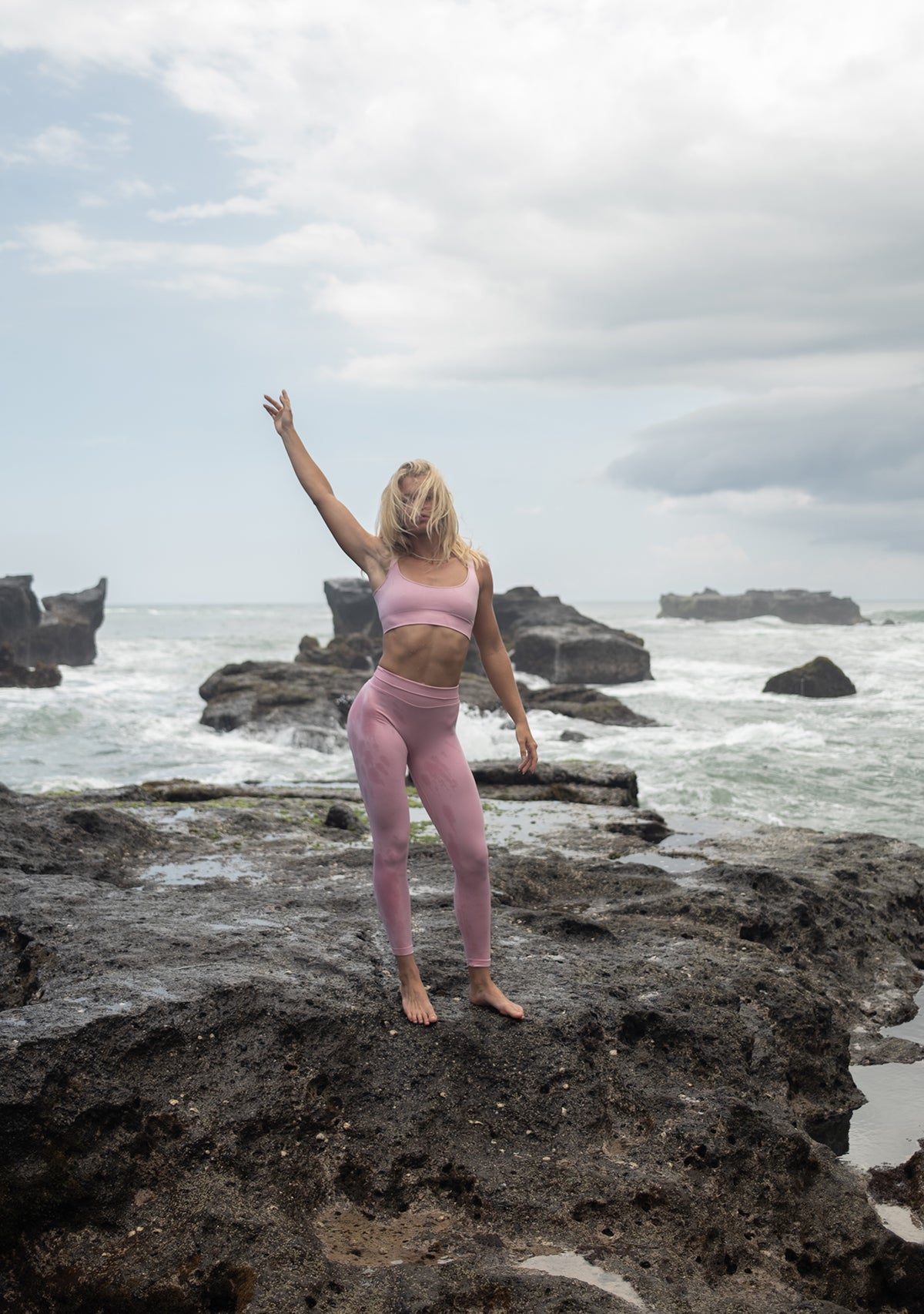 Kalça Destekli Yüksek Bel Dikişsiz Tayt