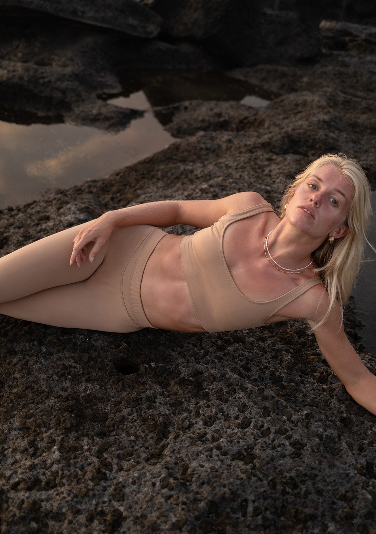 U Yaka Kalın Askılı Dikişsiz Spor Büstiyer