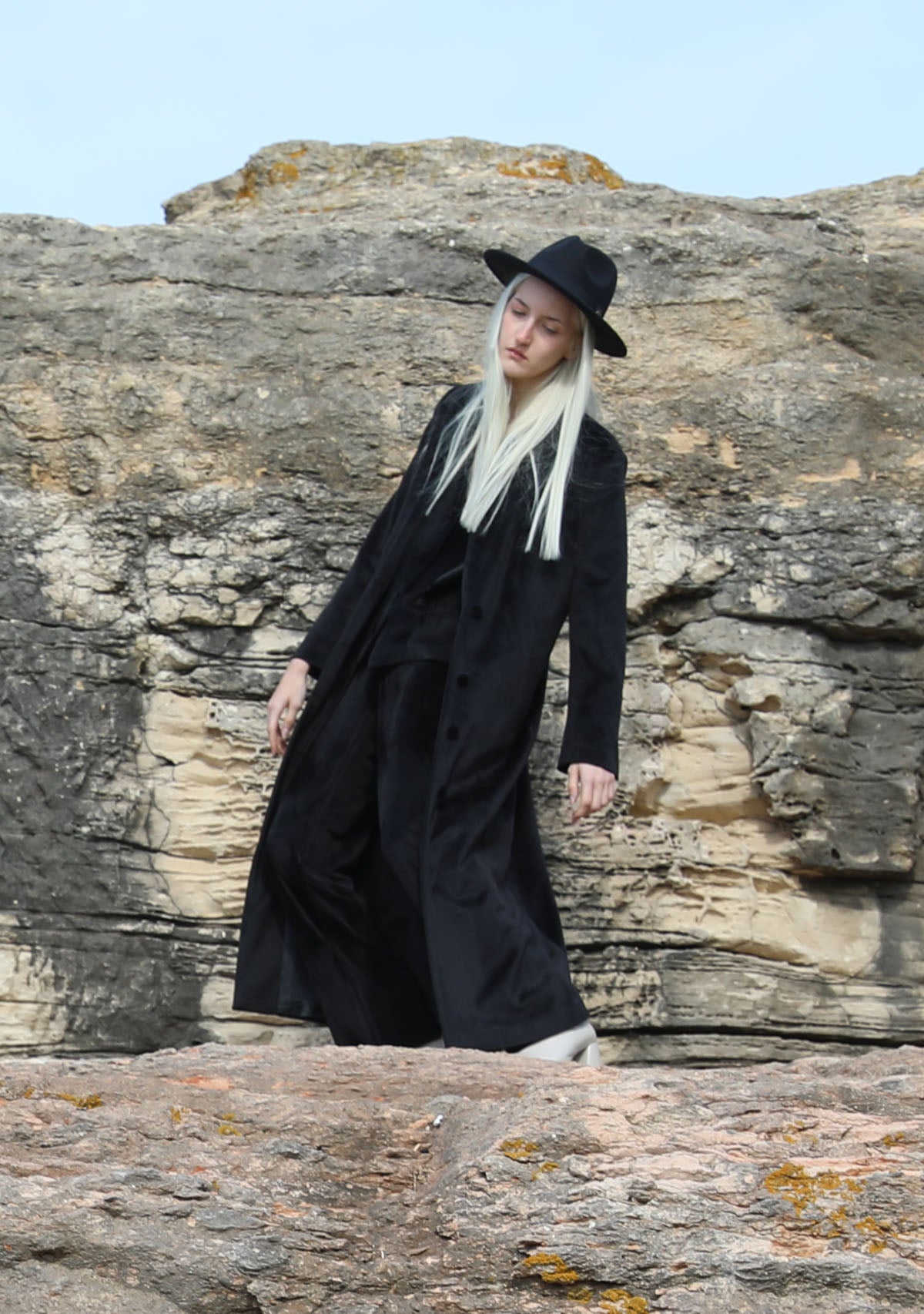 Siyah Kadife Uzun Ceket