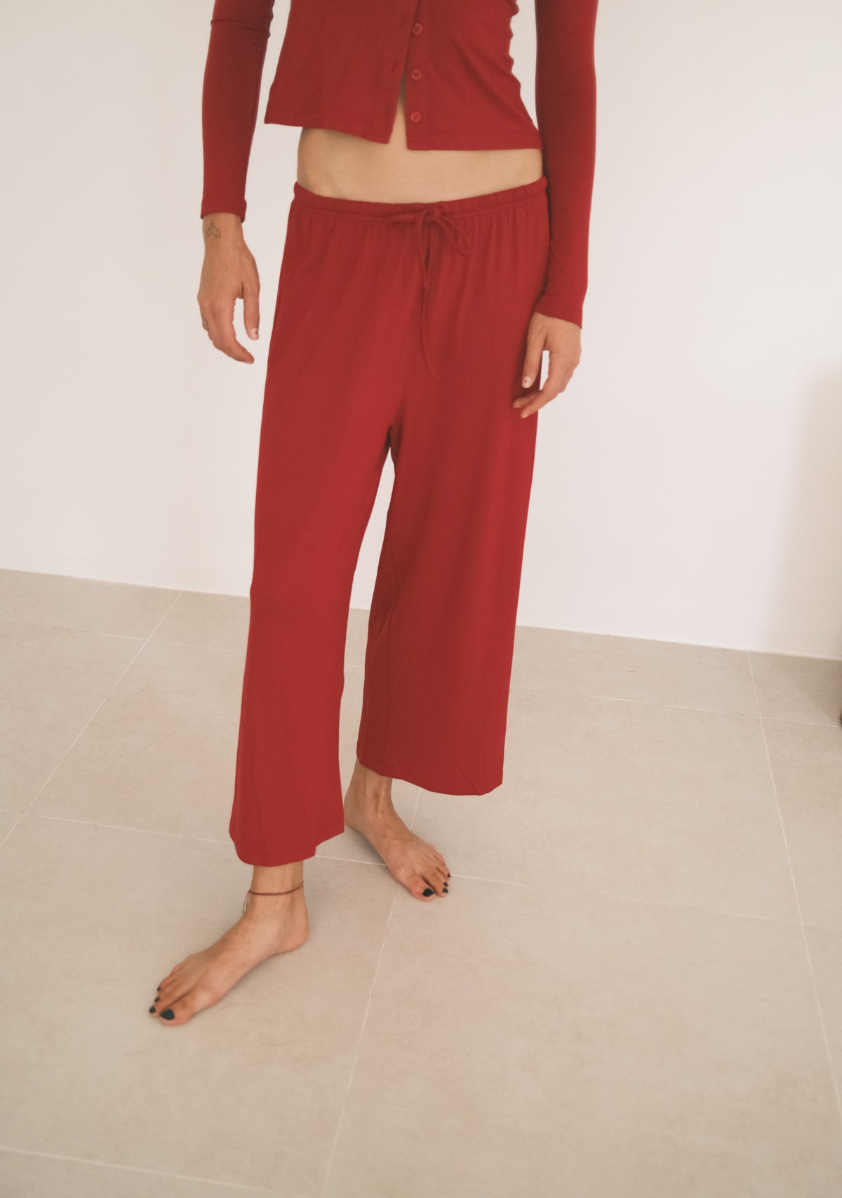 Lastik Belli Dökümlü Pantolon