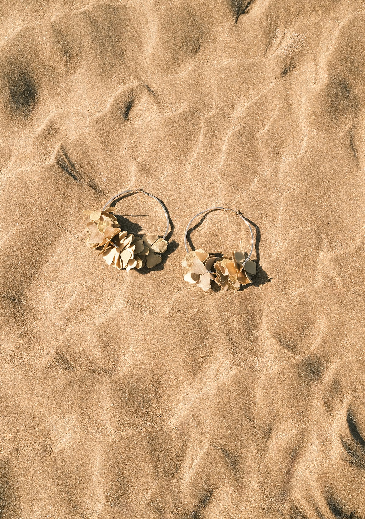 Sekhmet Beige Tencel Earring
