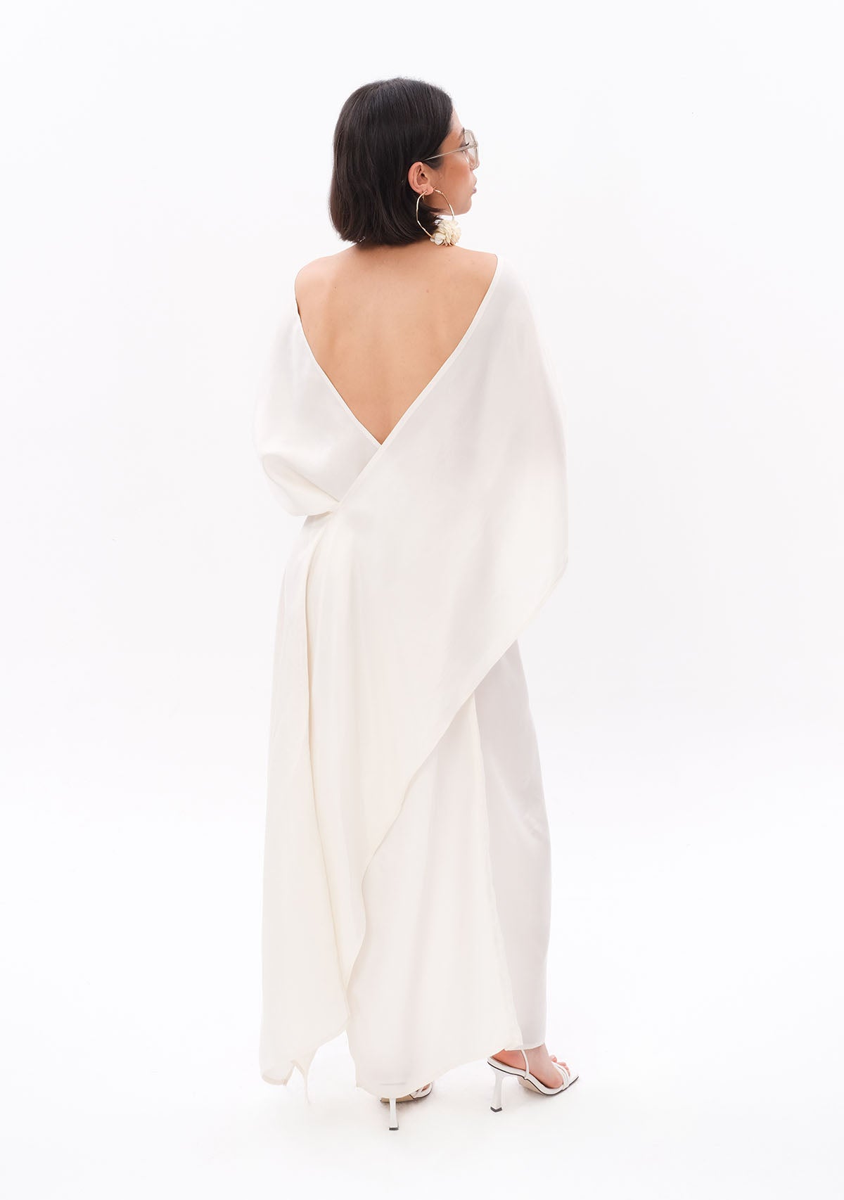 Beyaz Luxe Tencel™ Elbise