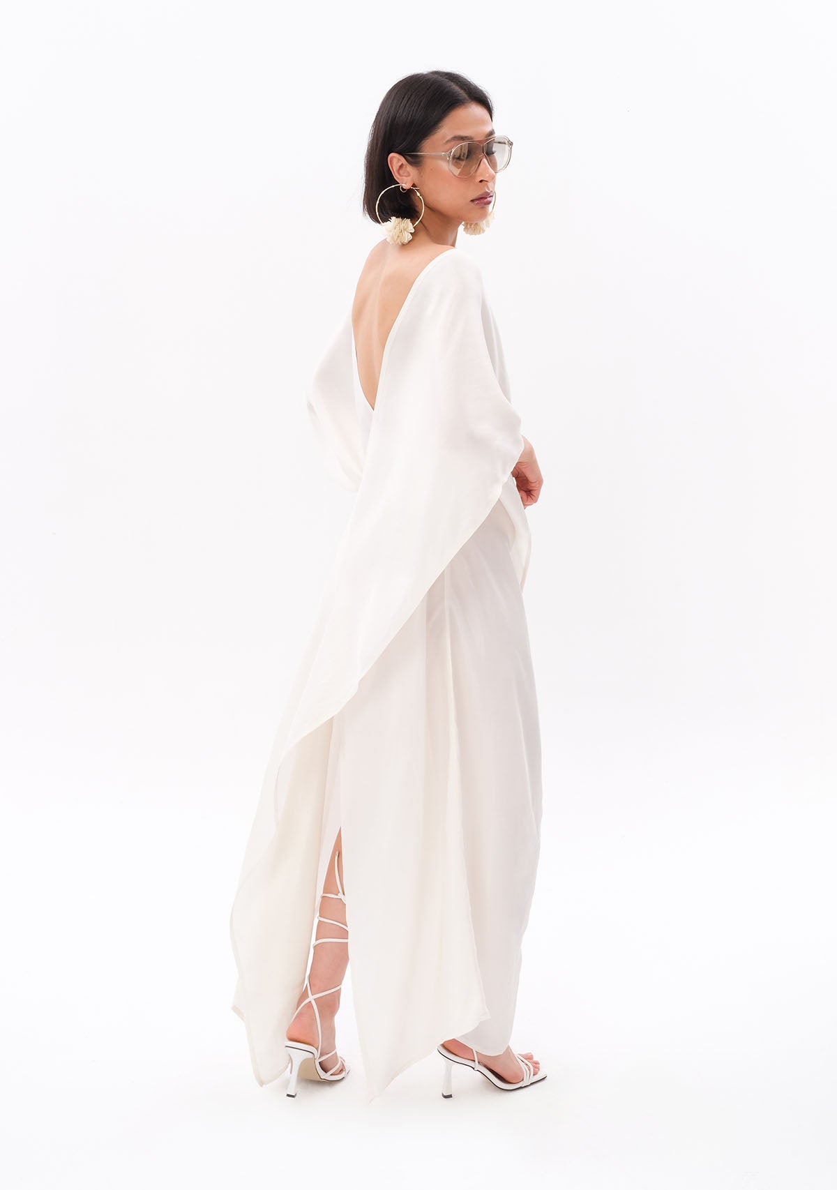 Beyaz Luxe Tencel™ Elbise