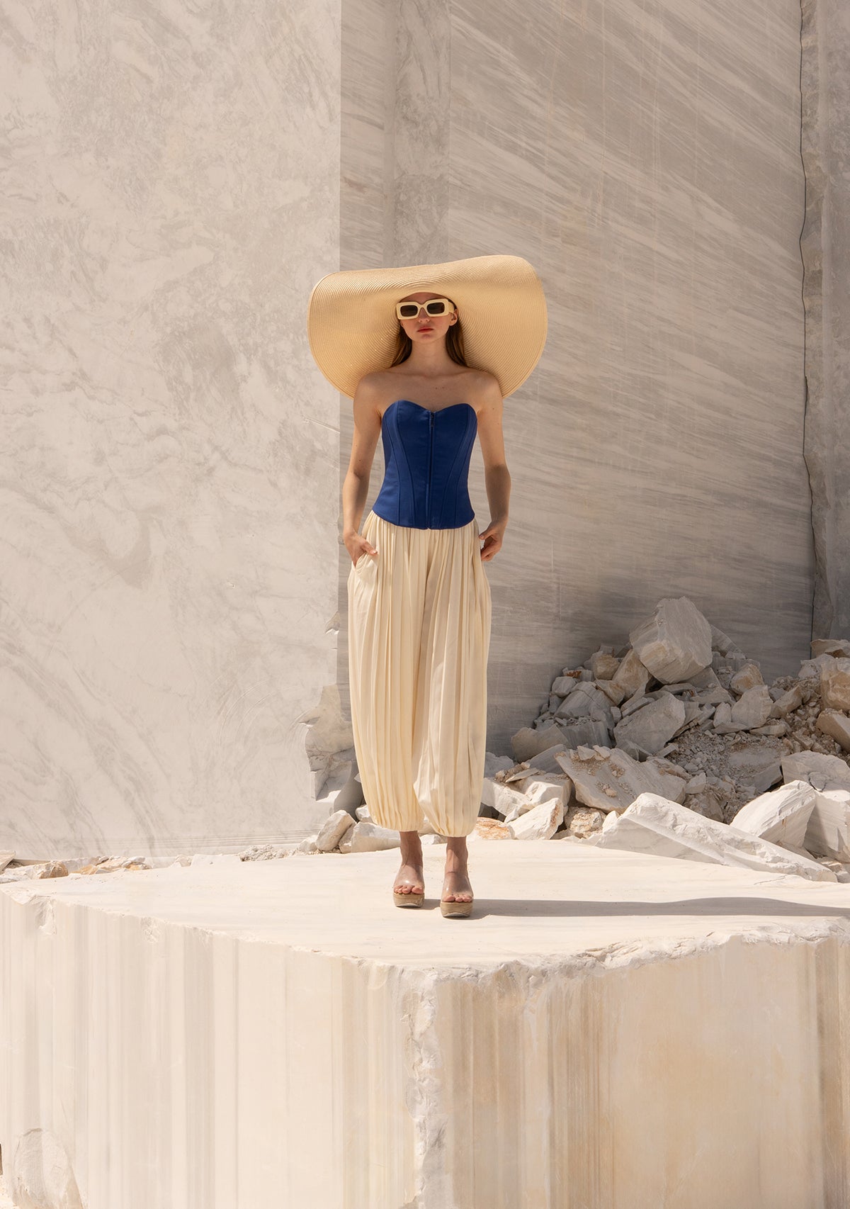 tinybrand.jpg-cream-laughing-oracle-trousers--front-detail