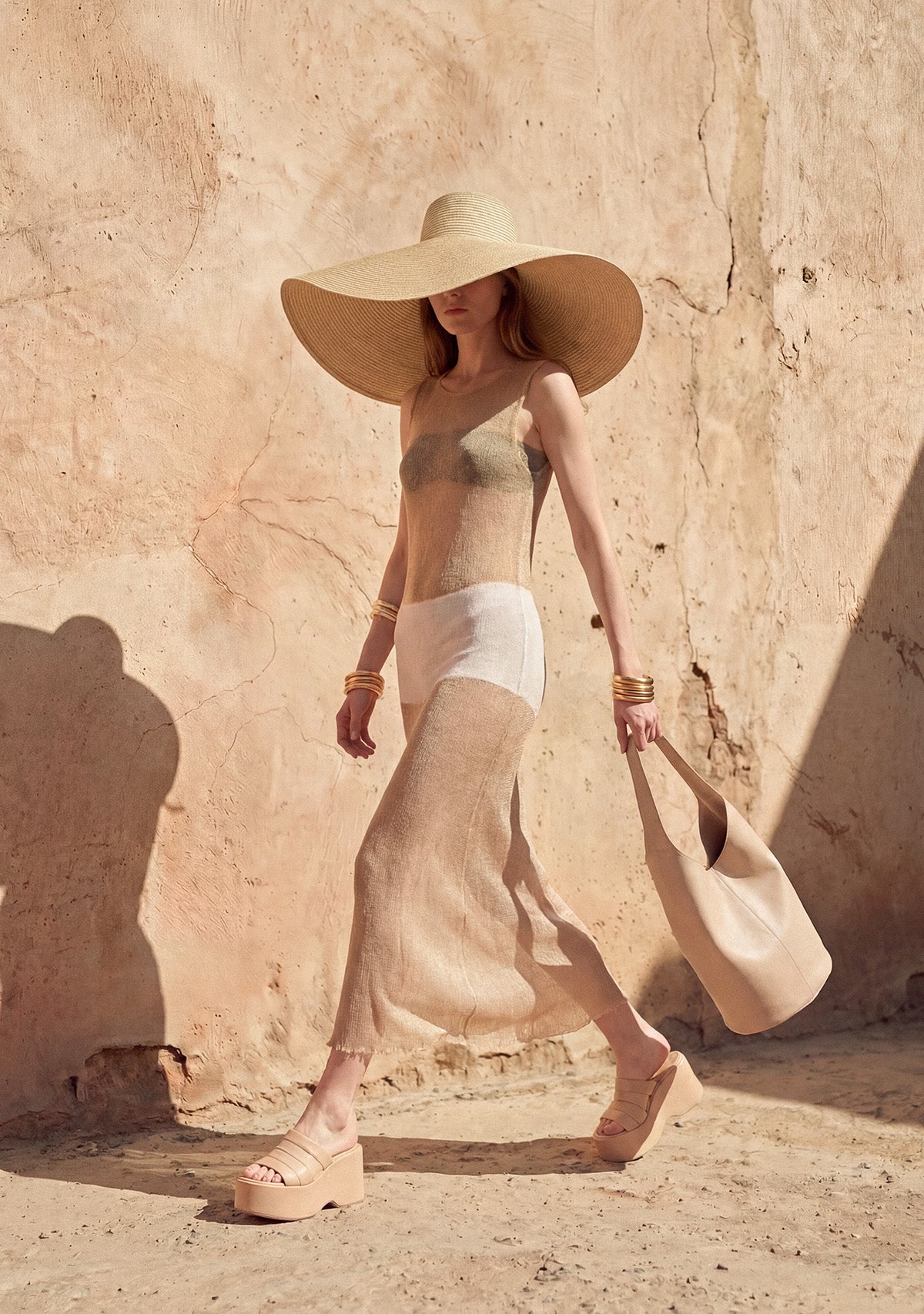 el-yapimi-vegan-cay-derisi-krem-omuz-cantasi-lifestyle-ai-jpeg