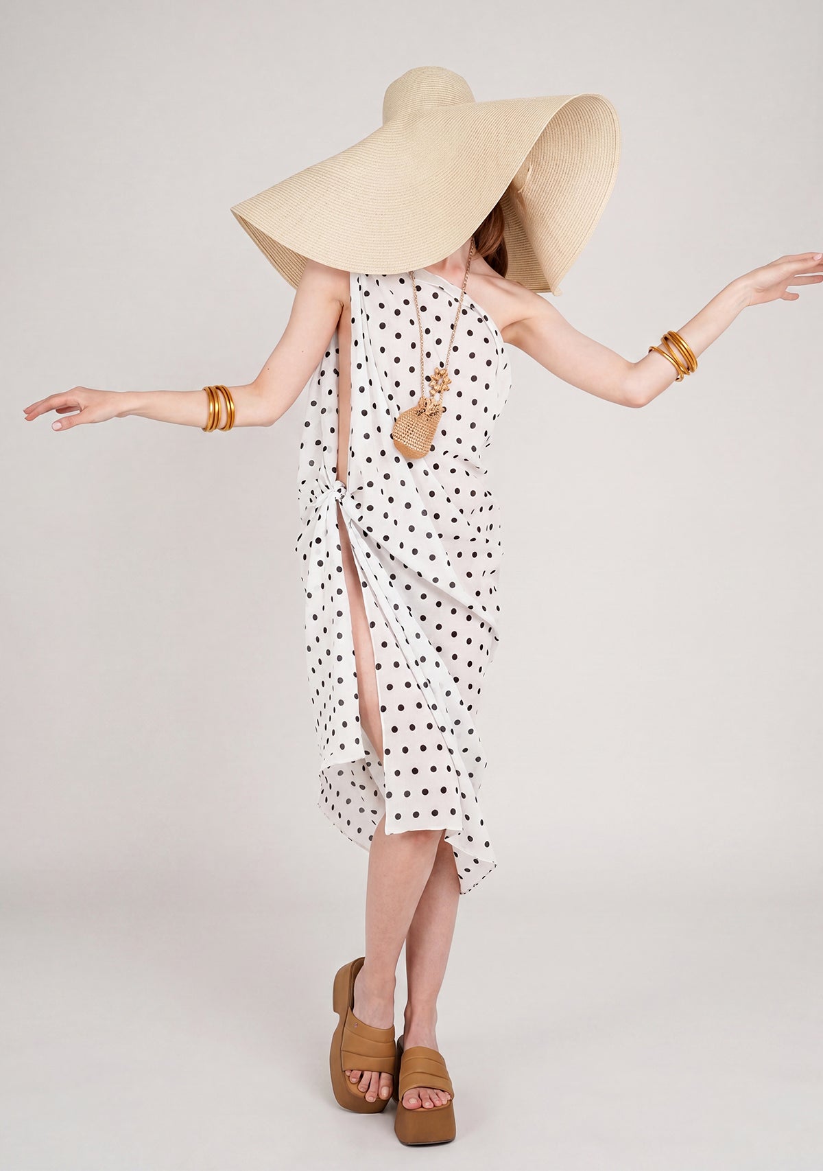 polka-pareo-front-wiew