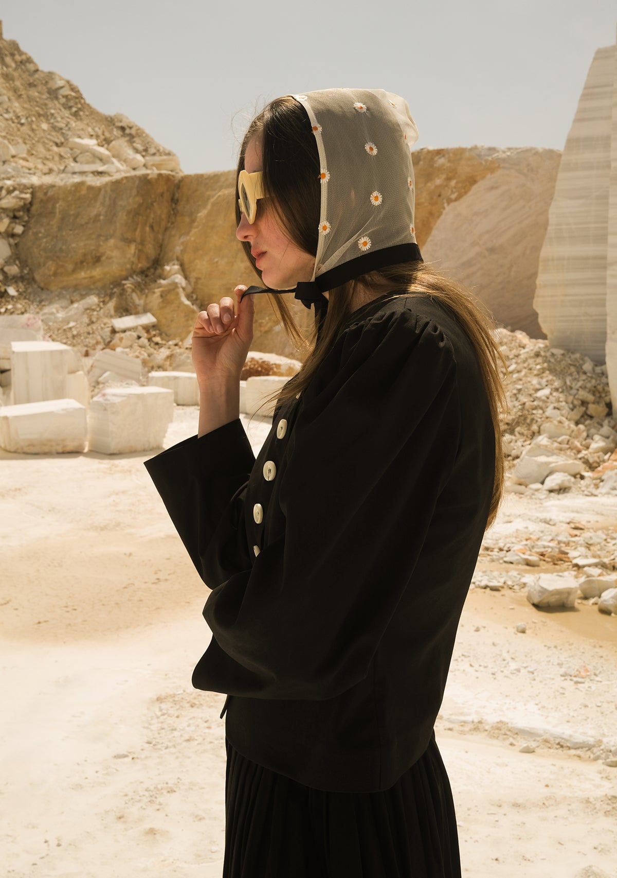 Black Innocent Masquerade Hat