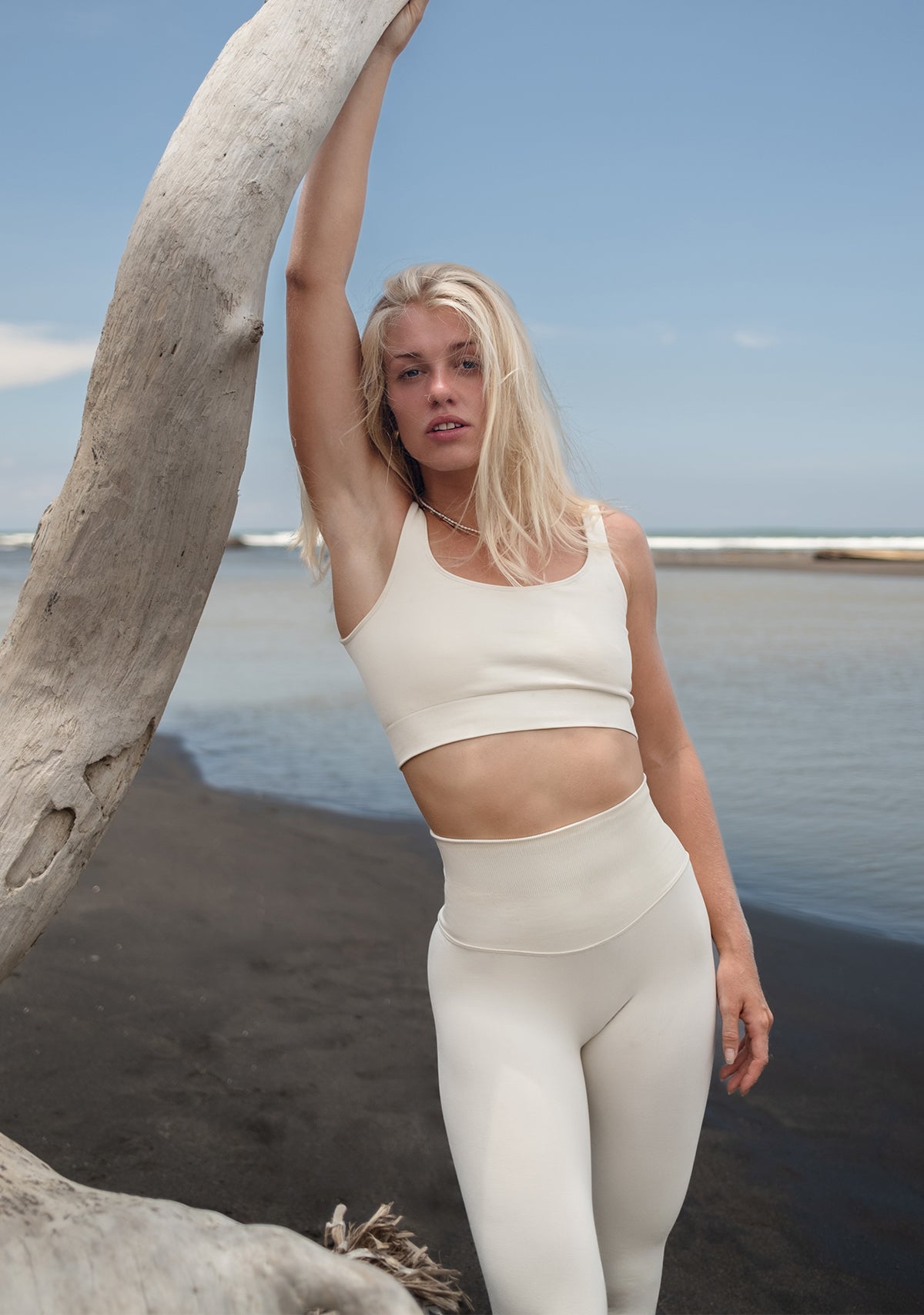 U Yaka Kalın Askılı Dikişsiz Spor Büstiyer