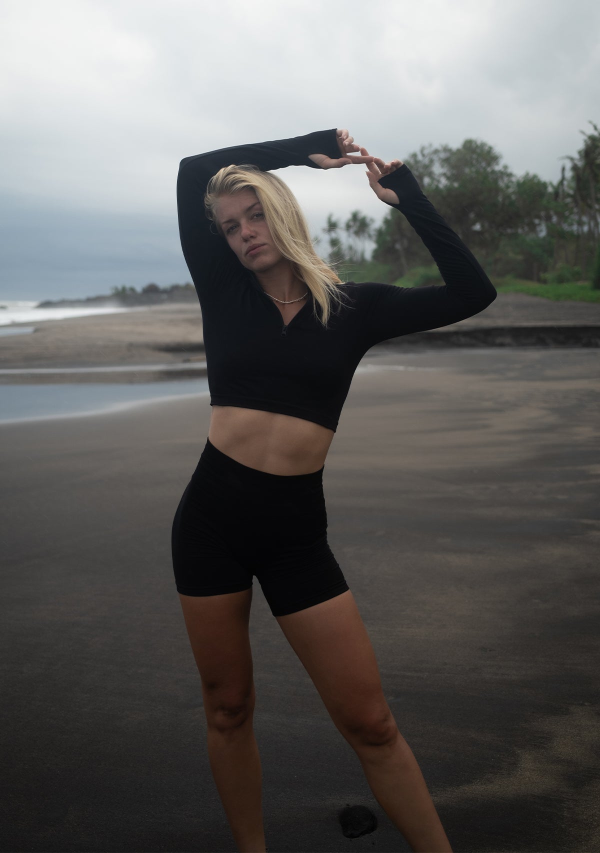 Yarım Fermuarlı Uzun Kollu Aktif Üst