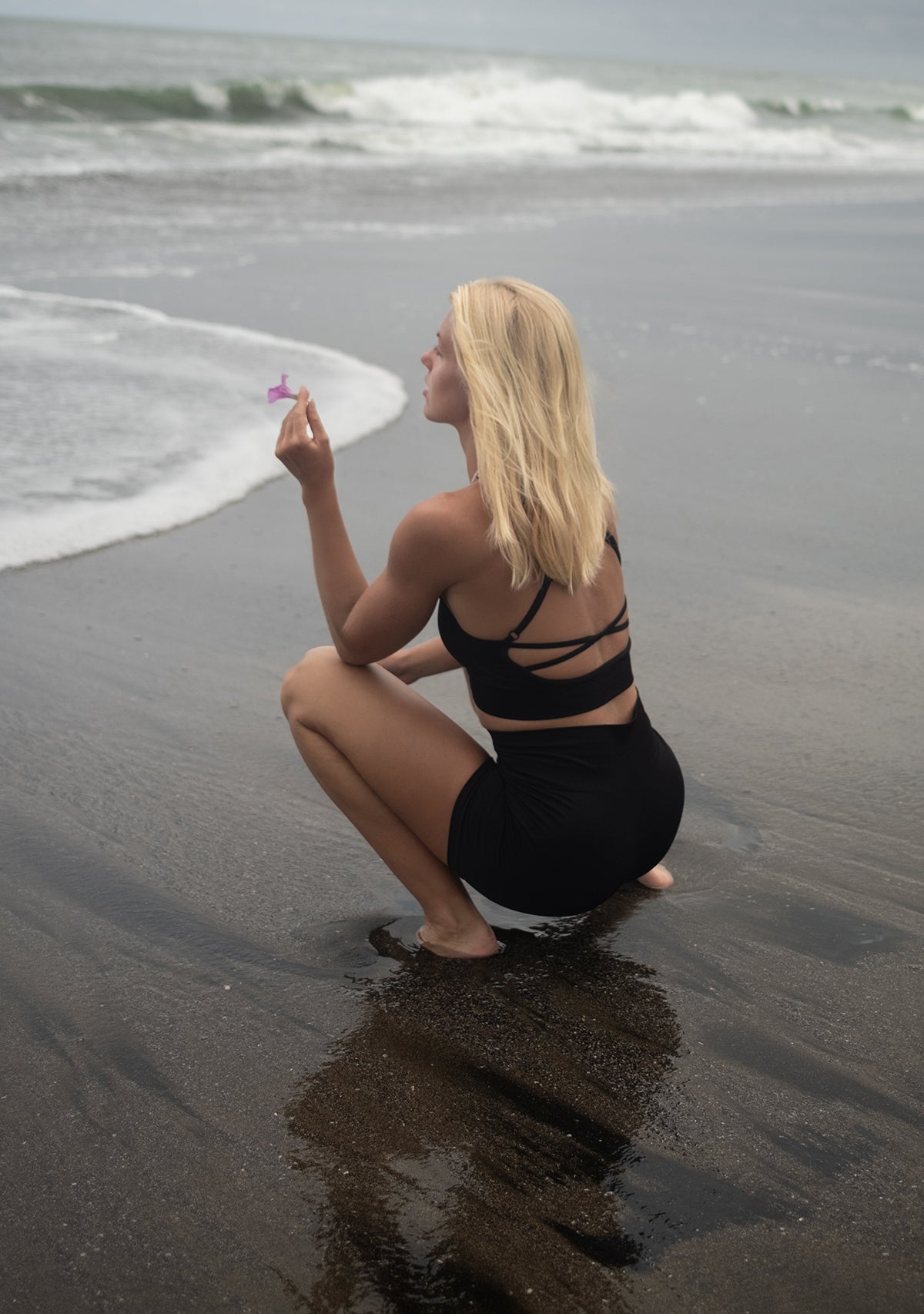 Kalın Kemerli Dikişsiz Spor Şort