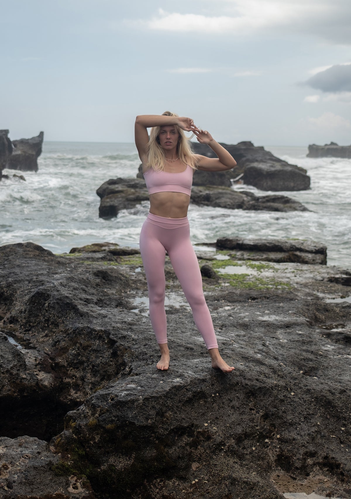 Kalça Destekli Yüksek Bel Dikişsiz Tayt