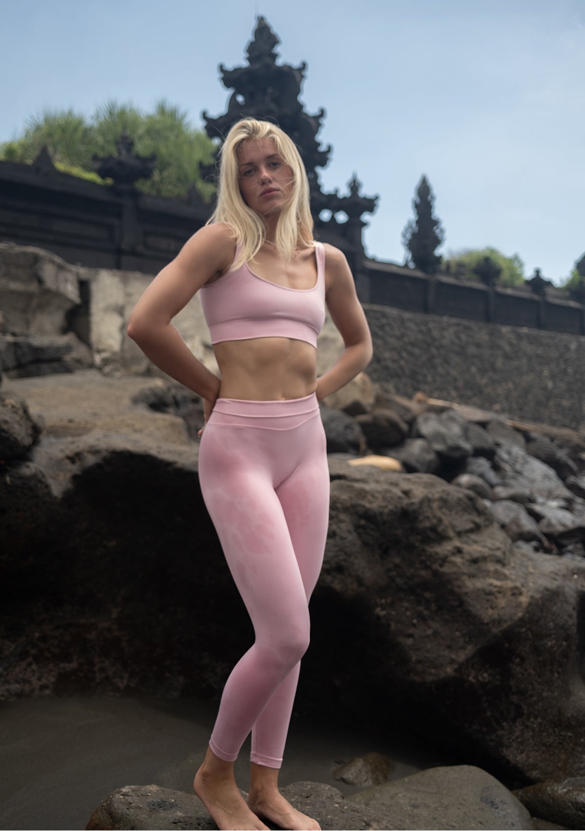 U Yaka Kalın Askılı Dikişsiz Spor Büstiyer