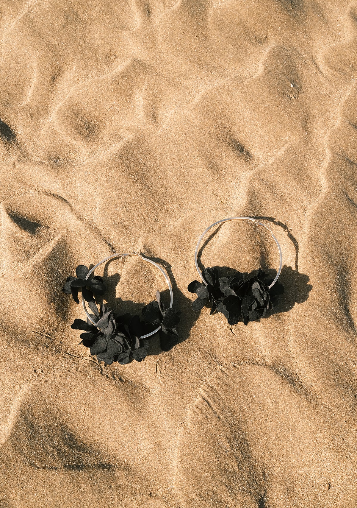 Sekhmet Black Tencel Earring