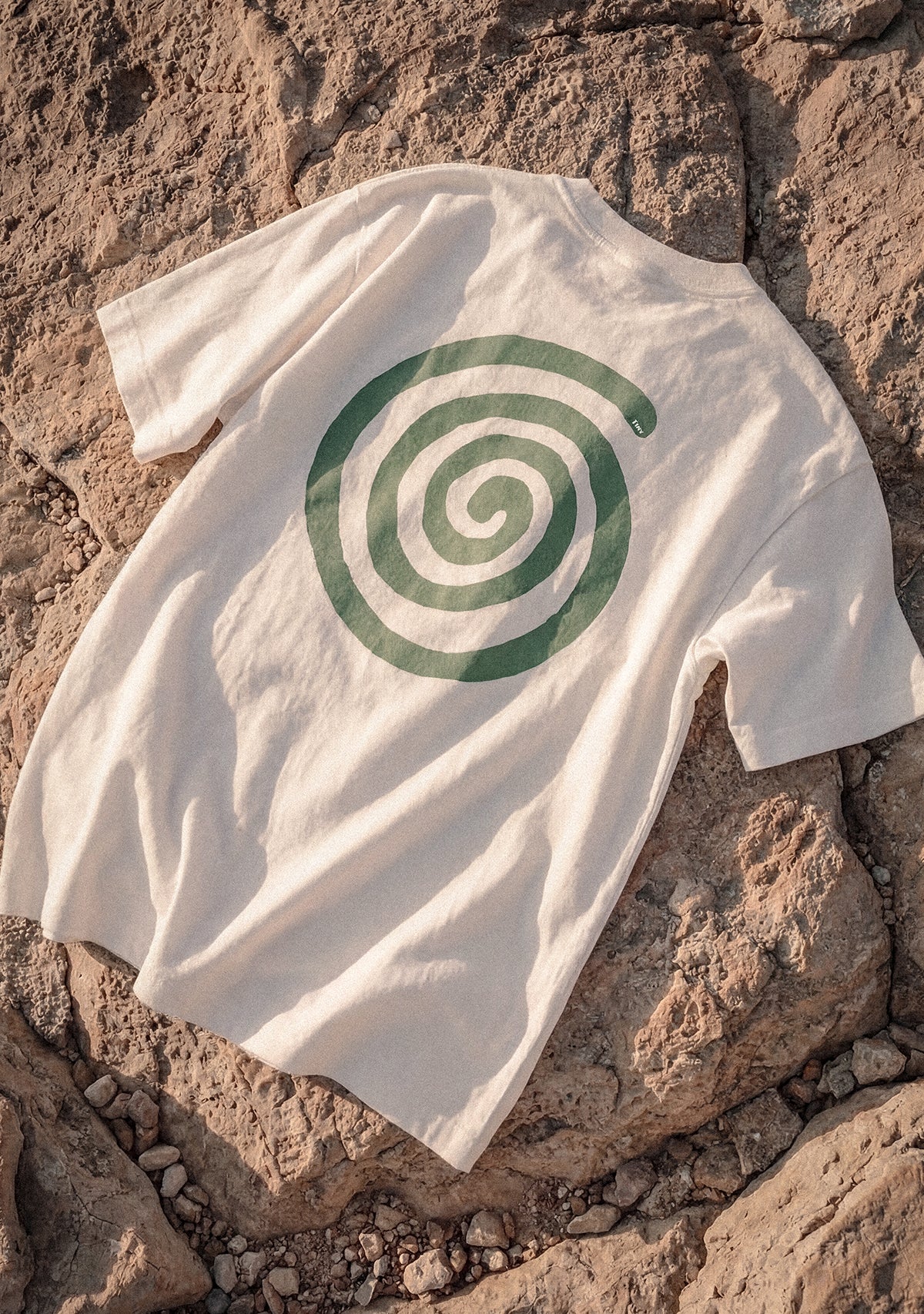 kundalini-tshirt-lifestyle-tinybrand.jpeg