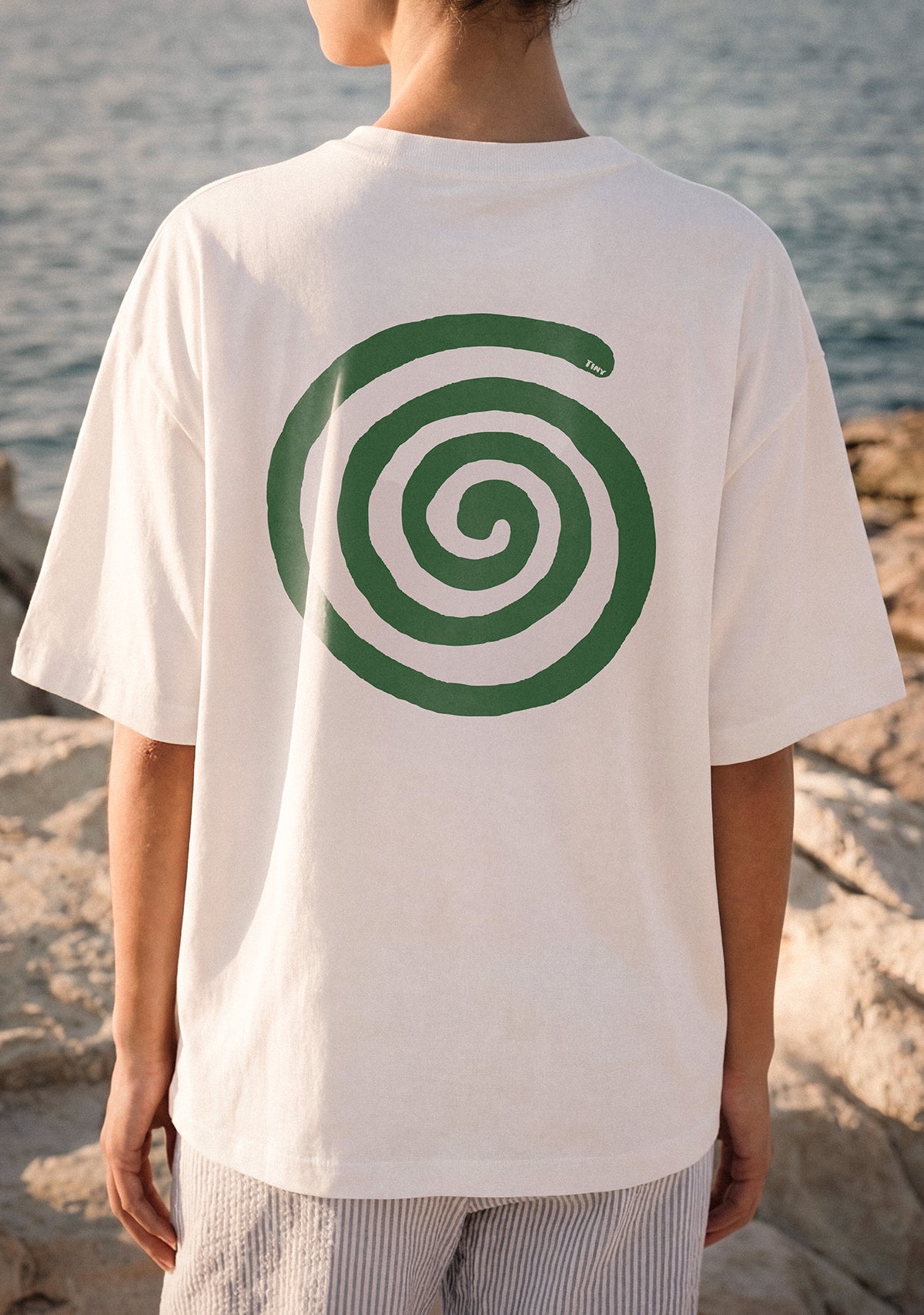 kundalini-tshirt-close-up-tinybrand.jpeg