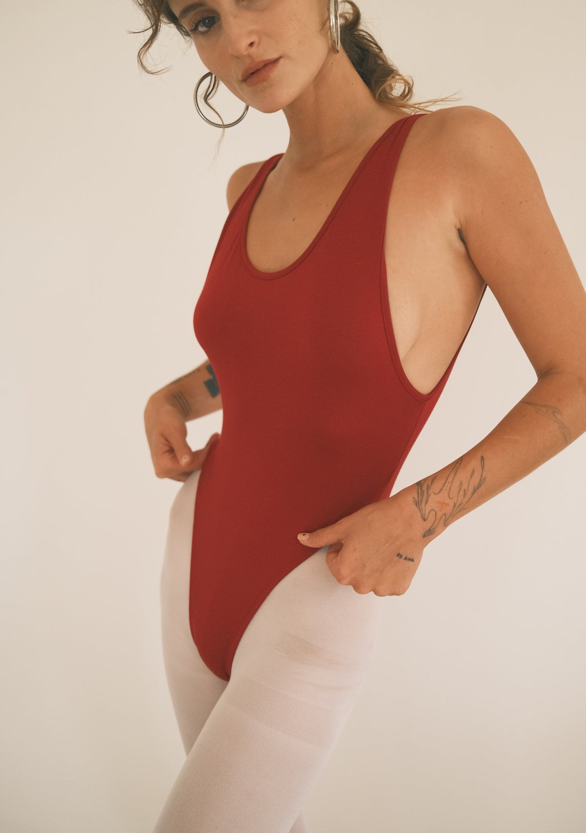 Sırt Dekolteli Esnek Bodysuit